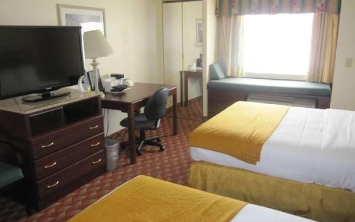Best Western Crown Inn and Suites