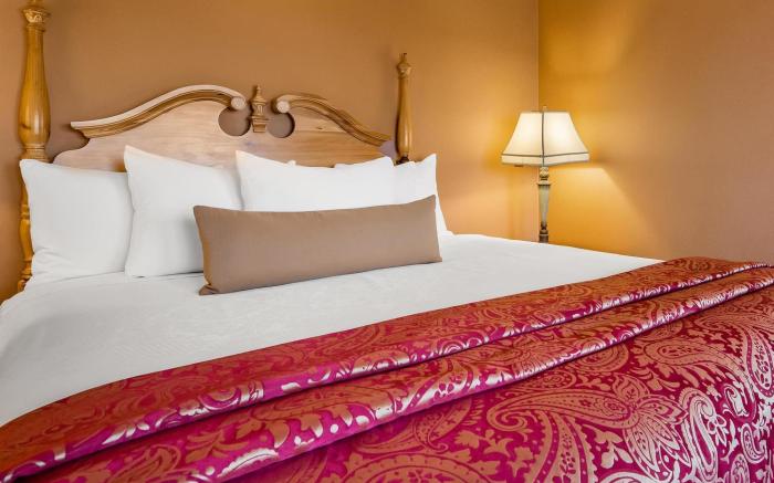 Best Western PLUS Dockside Waterfront Inn