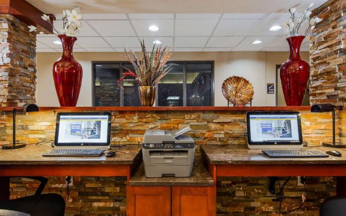 Best Western Plus Vancouver Mall