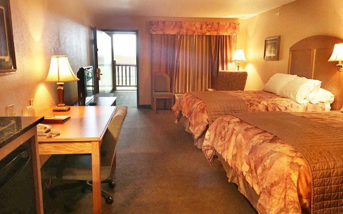 Norfolk Lodge & Suites, an Ascend Collection Hotel