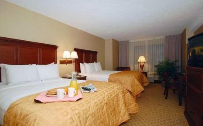 Clarion Hotel