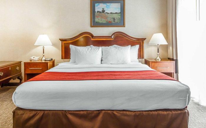 Comfort Suites Red Bluff near I-5