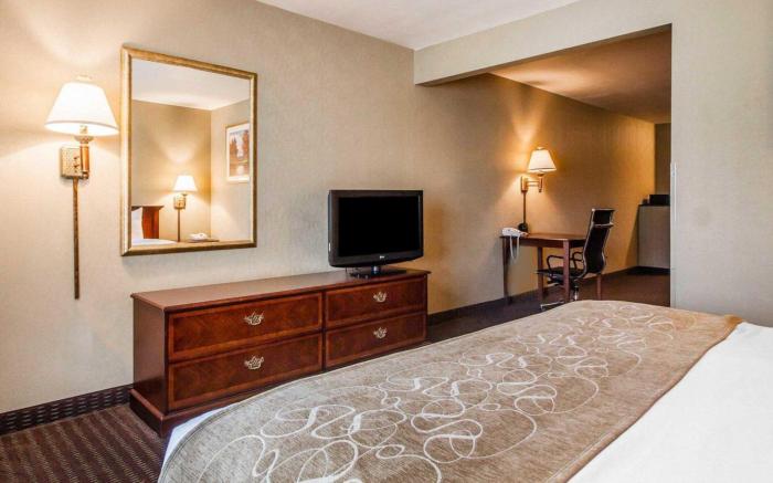 Comfort Suites at Par 4 Resort