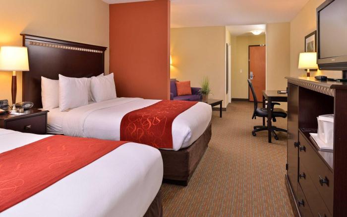 Comfort Suites Urbana Champaign, University Area
