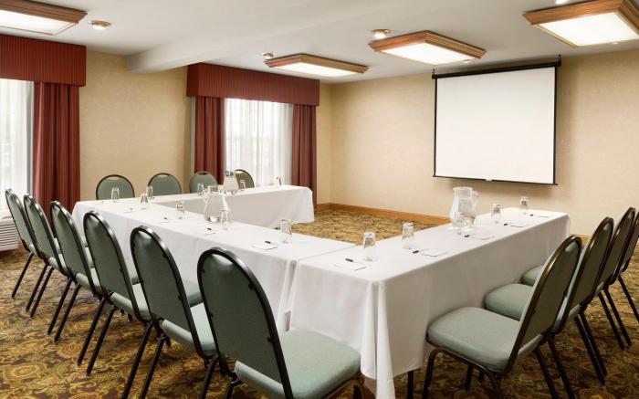 Country Inn & Suites by Radisson Kenosha - Pleasant Prairie