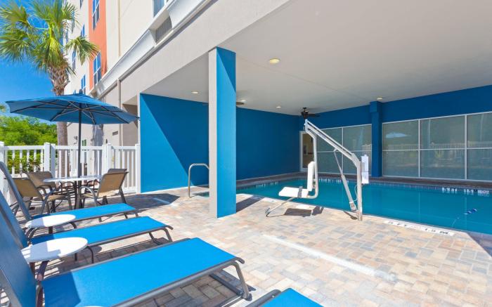 Holiday Inn Express & Suites Lakeland North - I-4 By IHG