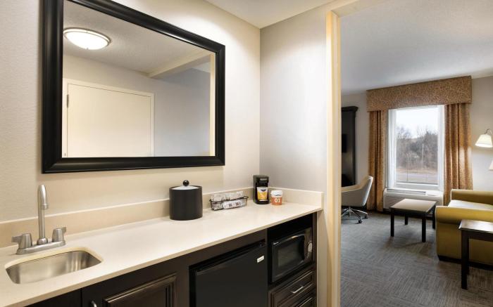 Hampton Inn & Suites Mahwah