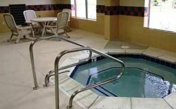 Hampton Inn & Suites Chicago-Libertyville