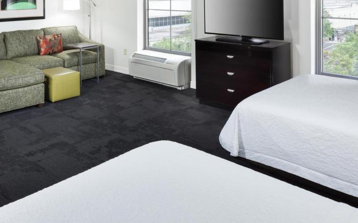 Hampton Inn & Suites Gainesville-Downtown