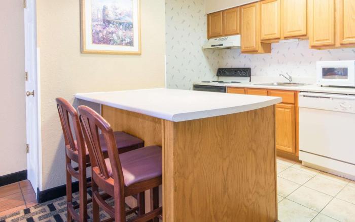 Hawthorn Extended Stay by Wyndham Wichita