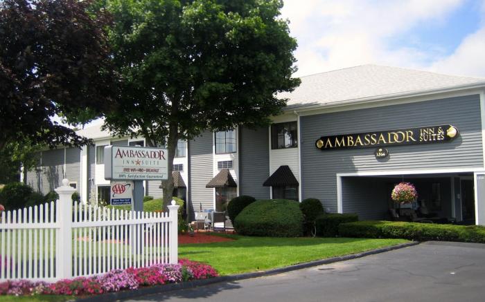 Ambassador Inn & Suites