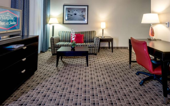 Hampton Inn & Suites Montgomery-Downtown