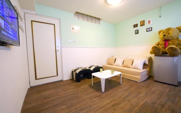 JJ House 8 Pax 3 (Bear Room )