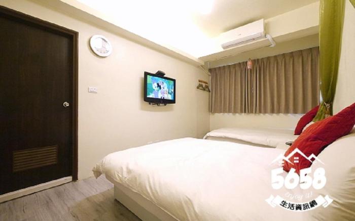 JJ Quad room 10