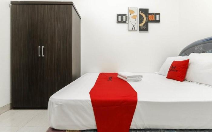 RedDoorz Plus near Trisakti University