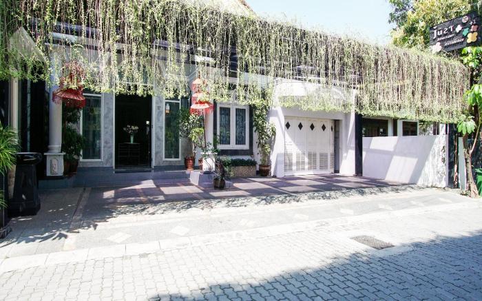 OYO 3986 Just 11 Boutique Residence Syariah
