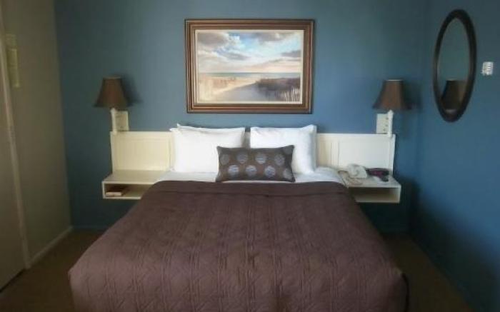 Lovers Point Inn