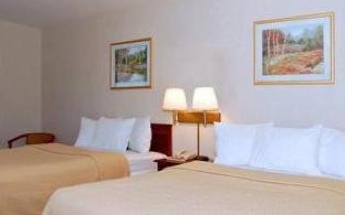 La Quinta Inn & Suites by Wyndham Batavia
