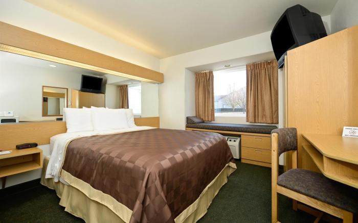 Americas Best Value Inn & Suites Ada