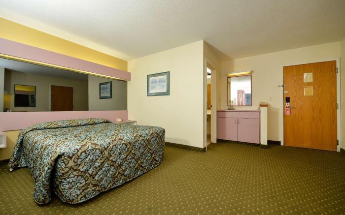 Americas Best Value Inn East Syracuse