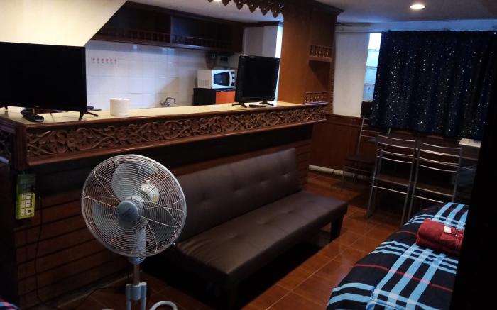 BEN & LEK GUESTHOUSE