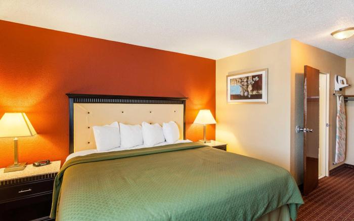 Quality Inn & Suites Lincoln South