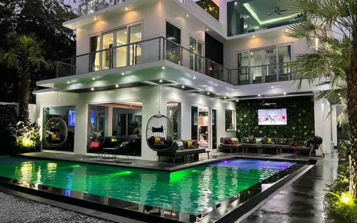 Premium Pool Villa Pattaya