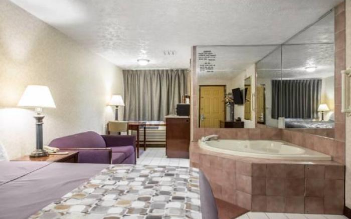 Rodeway Inn & Suites Branford - Guilford