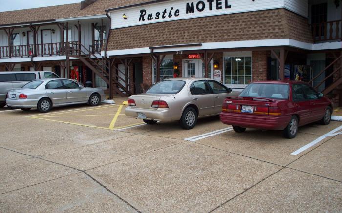 Rustic Motel Rolla