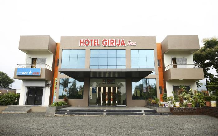 Hotel Girija