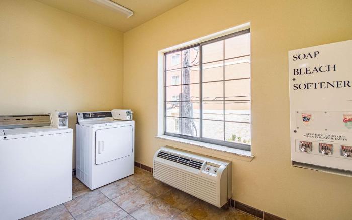 SureStay Plus Hotel by Best Western San Antonio SeaWorld
