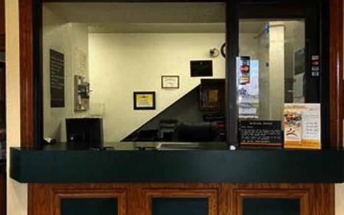 Hillside Inn & Suite