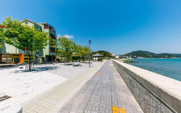 Geoje beach house