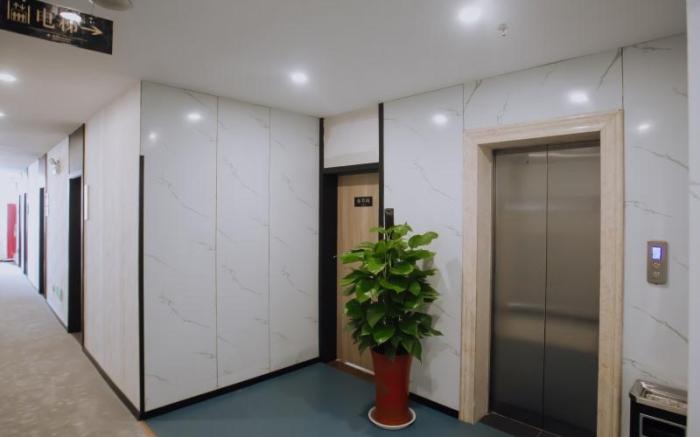 GreenTree Inn Huaian North Chengde Road East Beijing Road Express Hotel