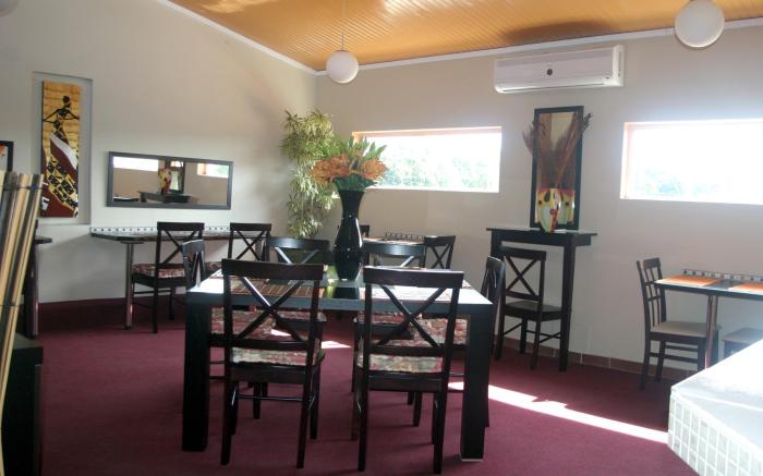 Queen's Place Guest House