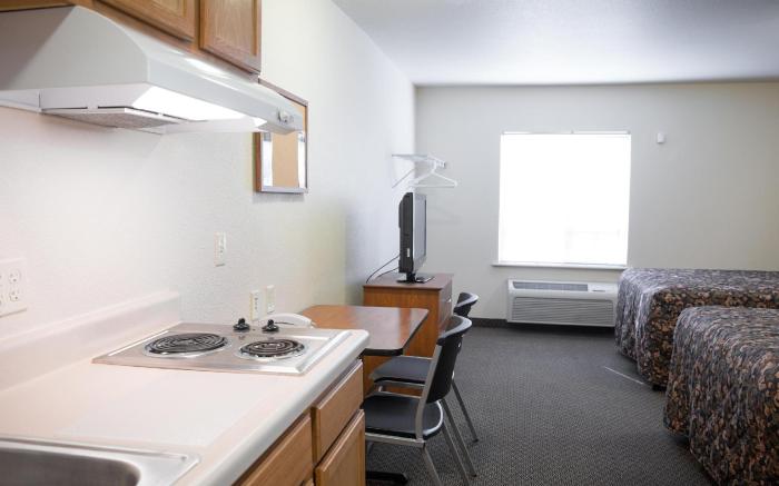 WoodSpring Suites Kansas City Lenexa