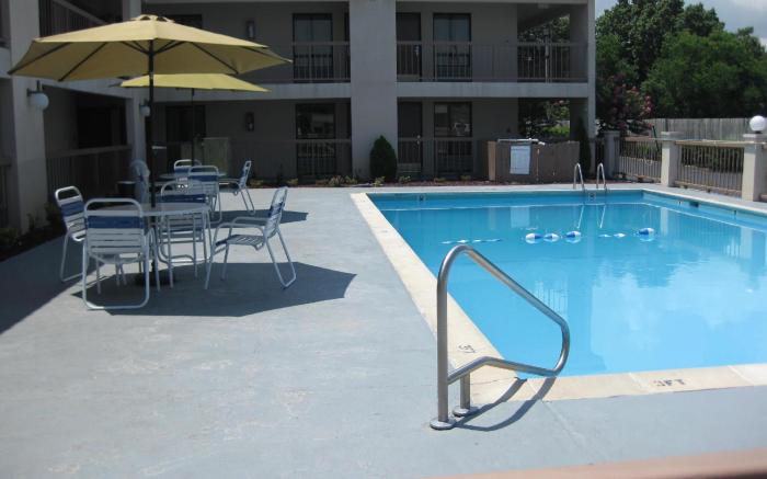 Blues Traveler Inn Hotel
