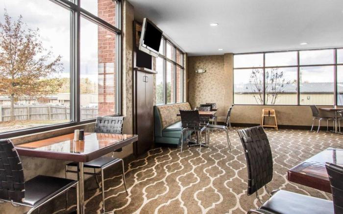 Comfort Suites Pelham Hoover I-65