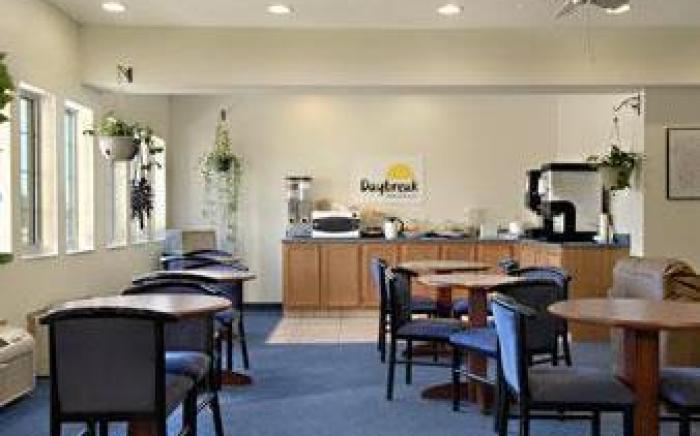 Reston Inn & Suites