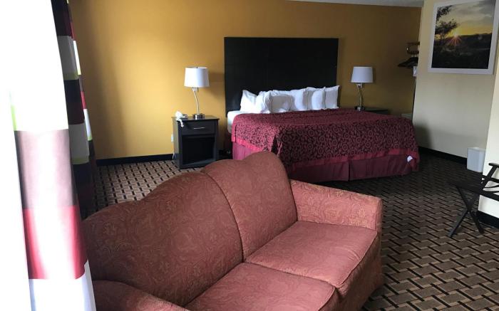 Days Inn by Wyndham Carthage