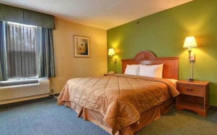Inn at Clinton