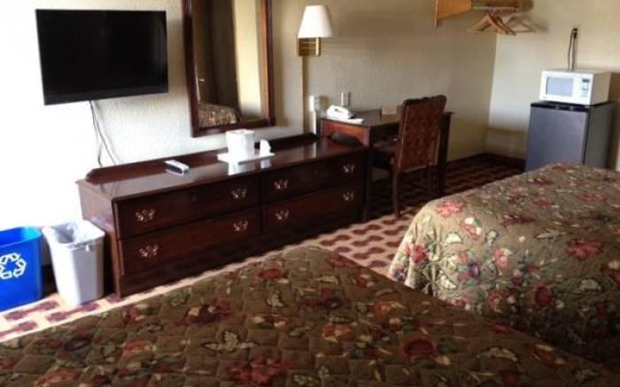Lodge Inn Wrightstown - Fort Dix