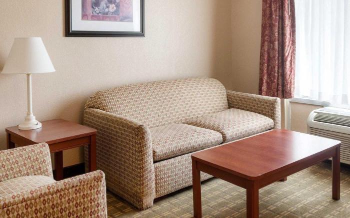 Quality Inn Louisville MS