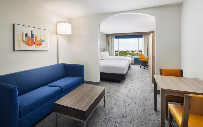 Holiday Inn Express Hotel & Suites Port St. Lucie West By IHG