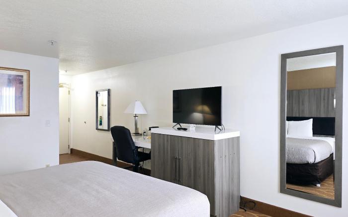 Quality Inn & Suites Longview Kelso