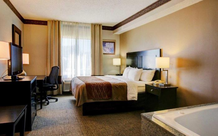 Comfort Inn & Suites