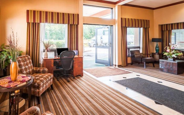Comfort Inn & Suites