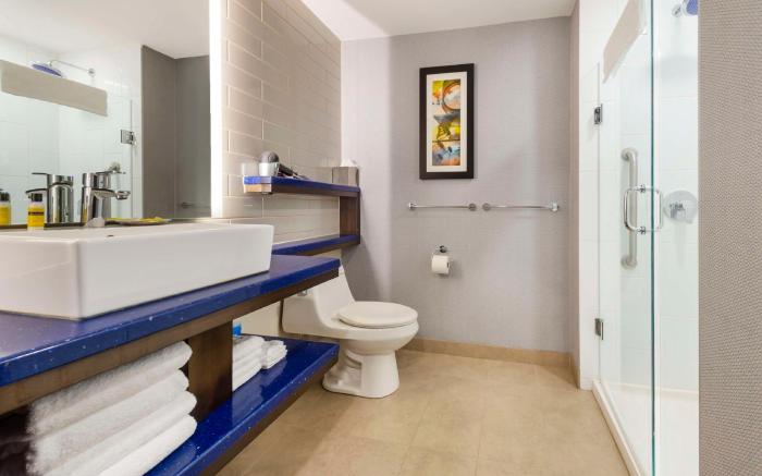 GLō Best Western Kanata Ottawa West