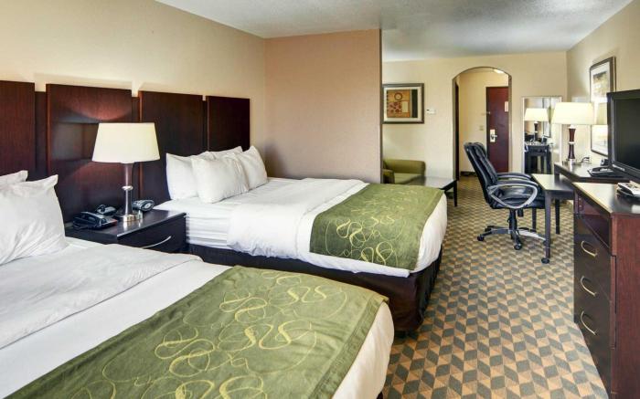 Comfort Suites