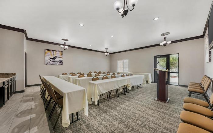 Best Western Sea World/Lackland AFB NW Hotel & Suites